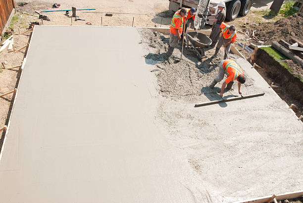Best Concrete Flooring Contractor  in Wamac, IL